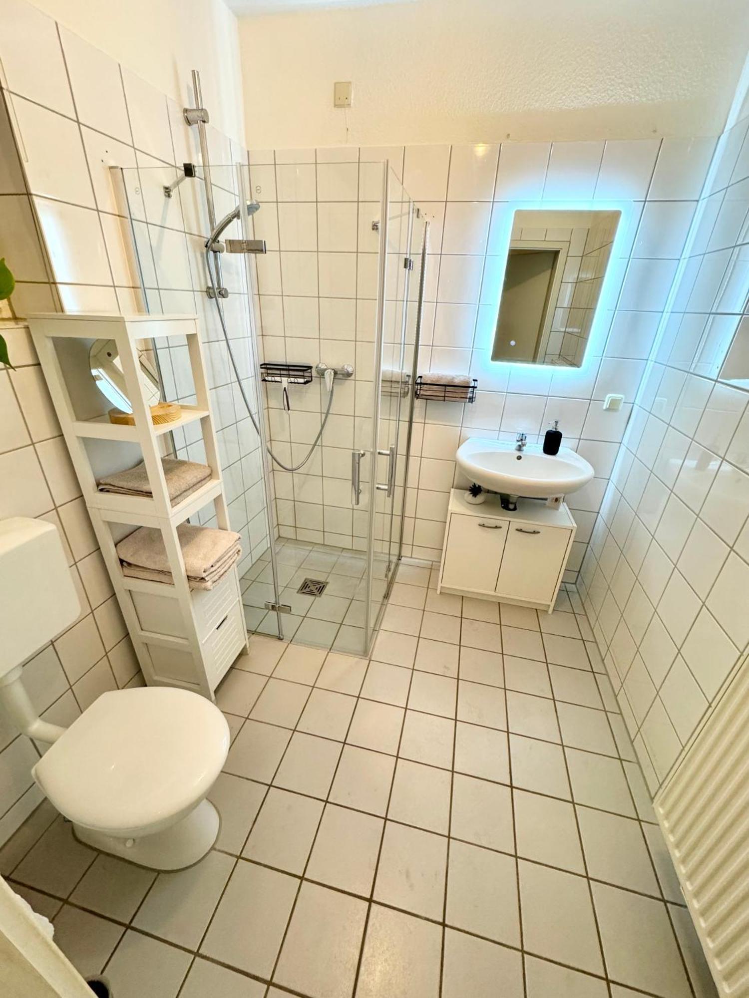Ferienwohnung Schildblick Modernes Apartment Direkt In Der Altstadt Von Erfurt Nahe Der Kraemerbruecke - Beste Innenstadtlage 외부 사진